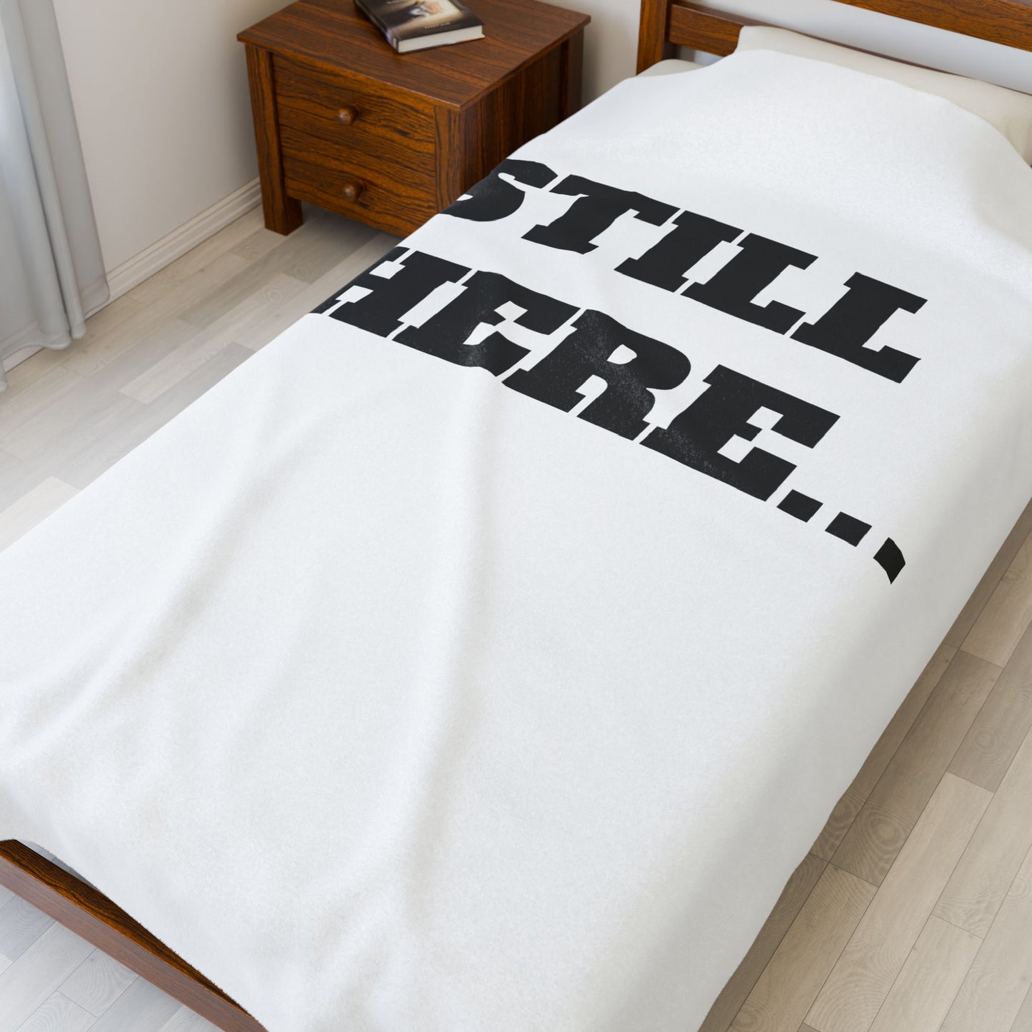 Cozy Velveteen Plush Blanket - Soft Throw for Home, Perfect for Snuggling, Gifts for Birthdays, Weddings, or Holidays